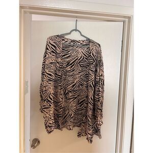 Xhilaration animal print kimono size l/xl